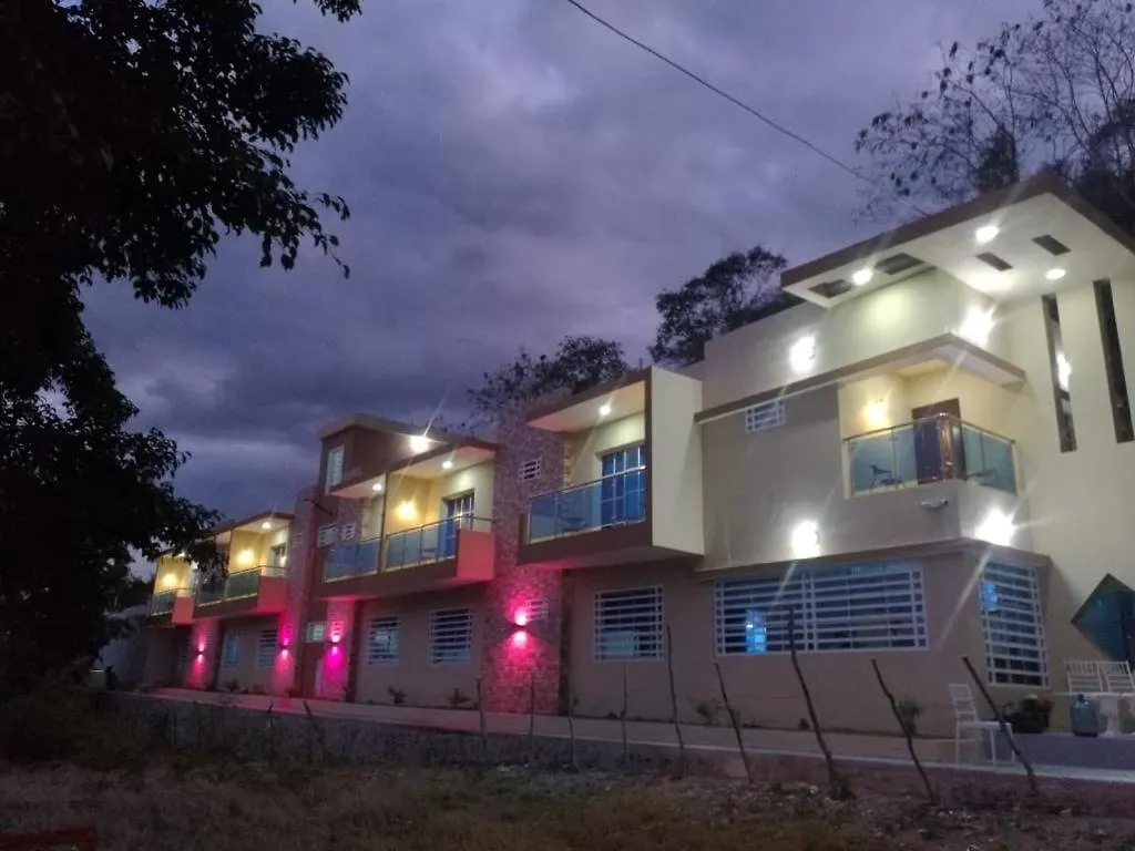 Lomas Hotel San Jose de Ocoa Bed and breakfast